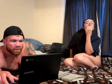 couple Free Live Cam Girls with daddydiggler41