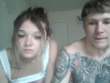 couple Free Live Cam Girls with dotfdemon