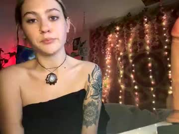 girl Free Live Cam Girls with peachesncreampiezz