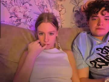 couple Free Live Cam Girls with leon_devol