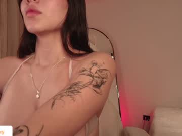 girl
        venus_art11 cam image #31549