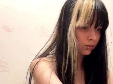 girl
        veradaisy cam image #34678