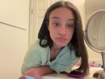 girl
        briannay0unggg cam image #35324