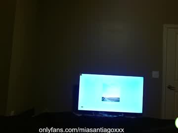couple
        miasantiago cam image #473