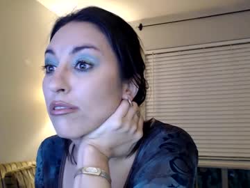 girl
        spankyspice cam image #30752