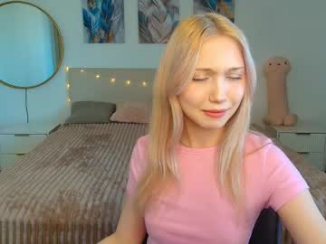 girl
        viellee cam image #36096