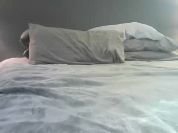 couple
        ilovedaddy19993433 cam image #1532