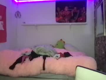 girl
        maddysummers cam image #10221