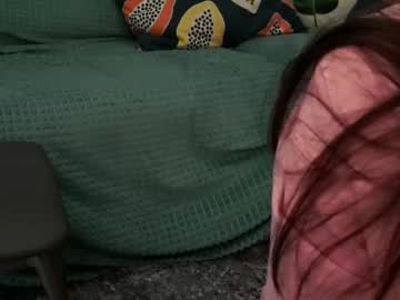 girl
        merylblackhurst cam image #23710