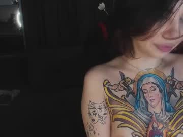 girl
        angel_shad0w cam image #22383