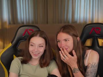 couple Free Live Cam Girls with kaila_shine_054