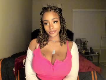 girl
        napudi1 cam image #1627