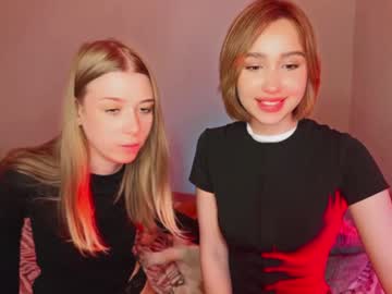 couple Free Live Cam Girls with cherrycherryladies