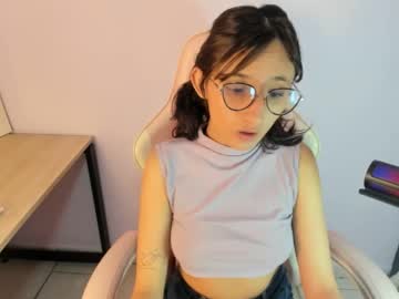 girl Free Live Cam Girls with princess_foxxxy1