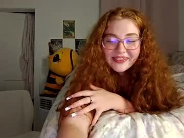 girl
        gingerprincess555 cam image #30237