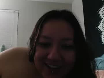 couple Free Live Cam Girls with peachiestallion