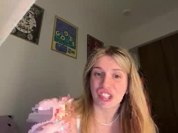 girl
        lolaa555 cam image #35514