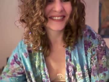 girl
        leahsparkles cam image #18680