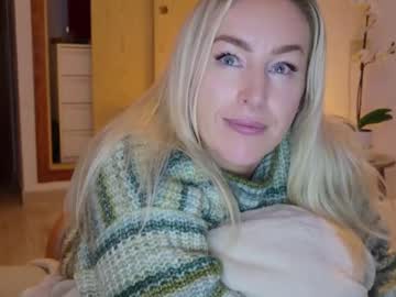 girl Free Live Cam Girls with christinasiemone