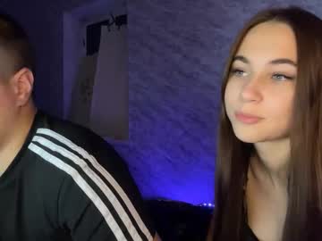 couple Free Live Cam Girls with kissme_now_