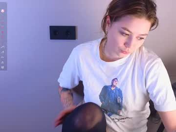 girl
        acab_eva cam image #21095