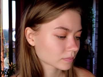 girl
        diora_babe cam image #10651