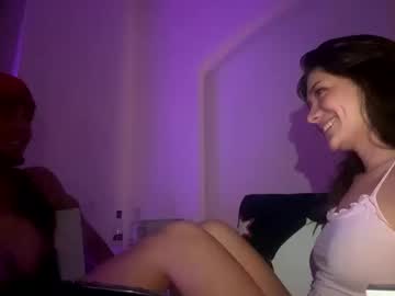 couple Free Live Cam Girls with lenonextdoor