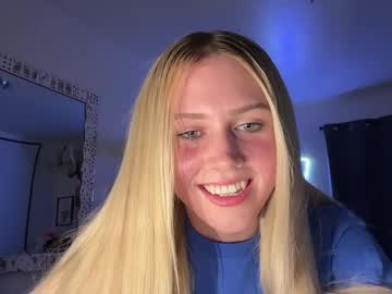 girl
        kayclaire cam image #21206