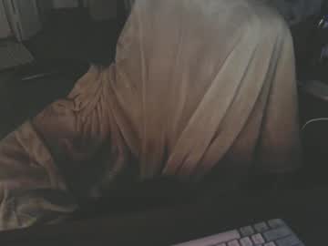 girl
        kat23fish cam image #10686