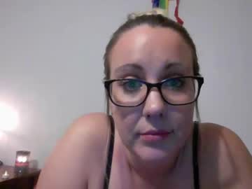 girl
        lexiskyy06 cam image #16915