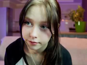 girl
        garynbinford cam image #26149