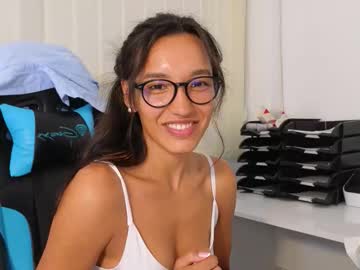 girl Free Live Cam Girls with tia_j