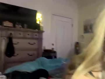 couple Free Live Cam Girls with dixie_ray