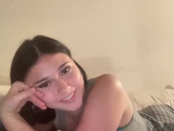 girl
        ivylivex cam image #16433