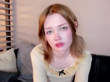 girl
        mystic_doll_ cam image #23315