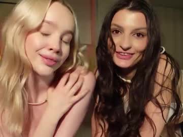 couple
        _kkkhaleesi_ cam image #34368