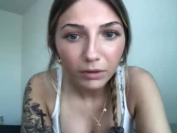 girl Free Live Cam Girls with emiefox2
