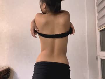 girl
        mieshasegura cam image #32336