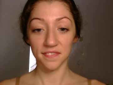 girl
        luna_azurra cam image #27071