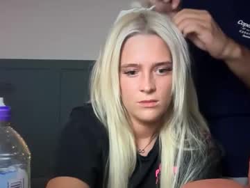 couple Free Live Cam Girls with littleblonde010