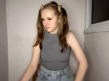 girl Free Live Cam Girls with kirstievelasco
