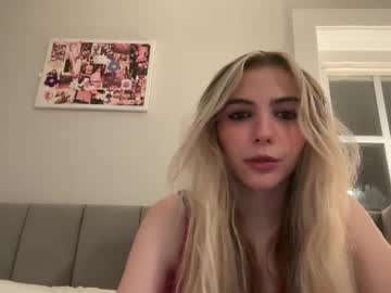 girl
        katarinaaxoxo cam image #22678