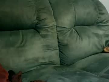 girl
        trasshkitten cam image #16173