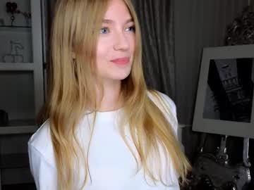 girl
        lovely_shyy cam image #17284