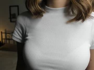 girl
        sona_rise cam image #19819