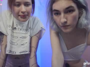 girl
        mia_cheers cam image #20642