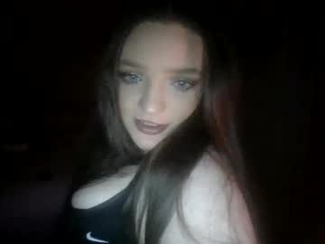 girl
        dicksuker666 cam image #21845