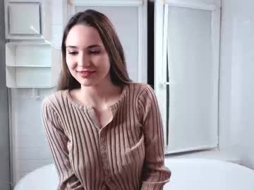 girl
        emilydeer cam image #32641