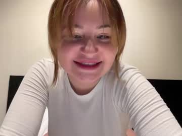 girl
        miacalvin69 cam image #3718