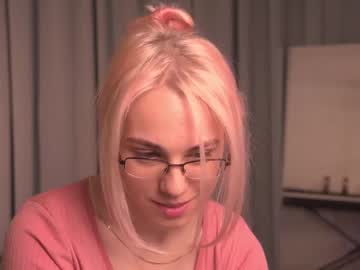 girl
        rakkauss cam image #21832
